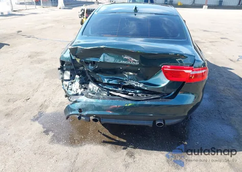 2017 Jaguar Xe 35T Premium z USA, uszkodzony, nr VIN SAJAD4BV8HA974695